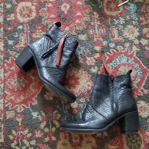 FELIMINI Womens LEATHER booties